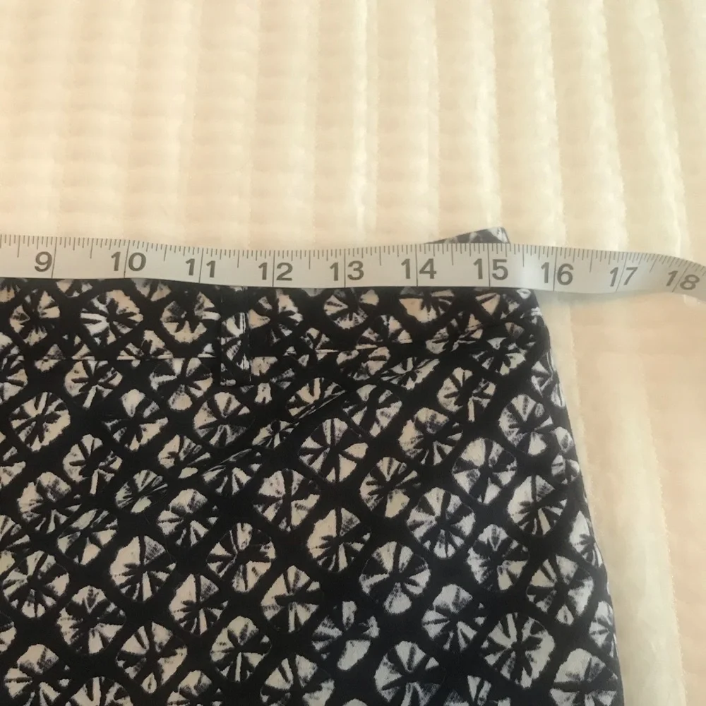 Michael Kors Navy & White Women’s Shorts